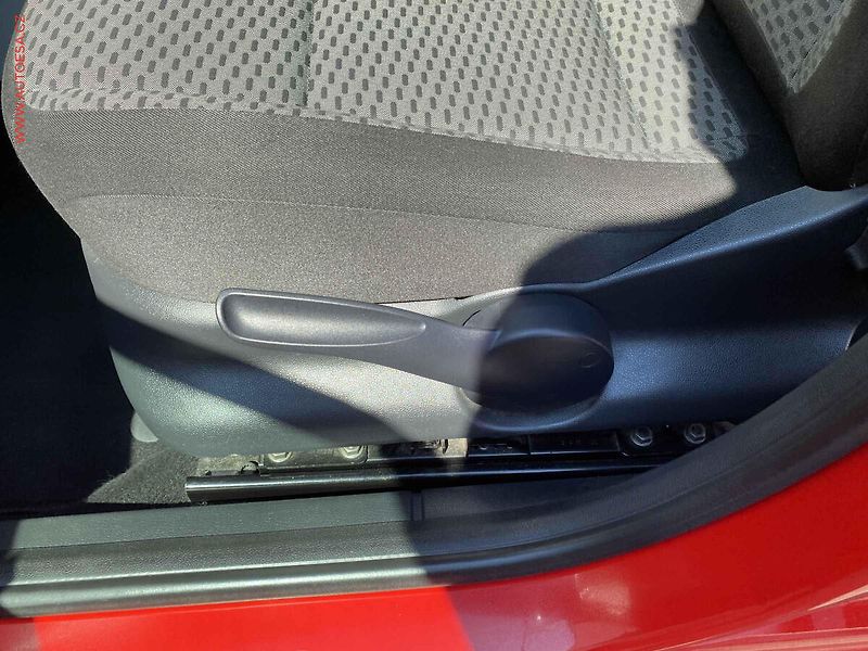 Škoda Fabia (2011) 1.2 TSi, Ambiente, park. - fotka 14 z 14