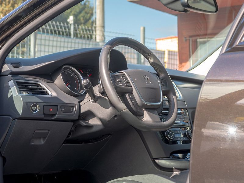 Peugeot 508 (2015) ČR 2.0HDI 133KW – GT PANORAMA - fotka 11 z 55