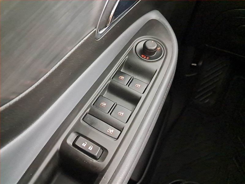 Opel Mokka (2013) Cosmo 1.6, Serv.kniha - fotka 17 z 17