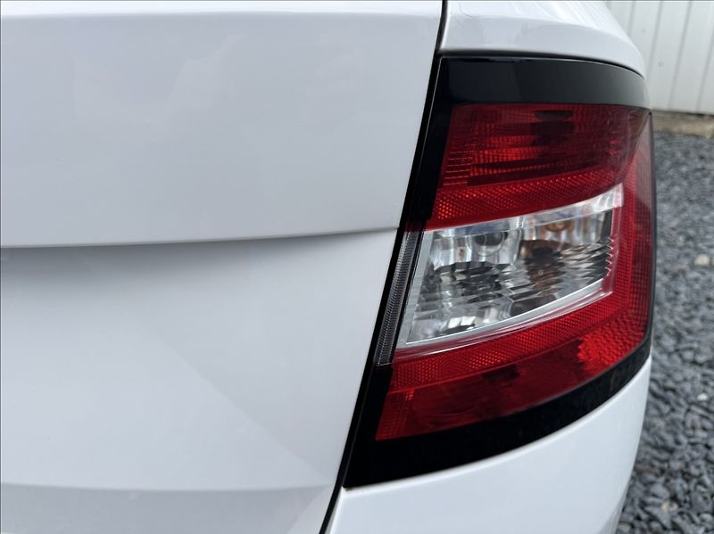 Škoda Fabia 1,0 TSI DPH tažné 1maj původČR - fotka 16 z 50