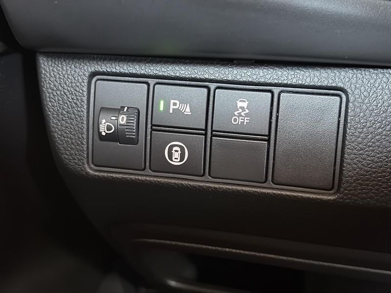 Honda HR-V 1.5 i-MMD Elegance e-CVT - fotka 21 z 26