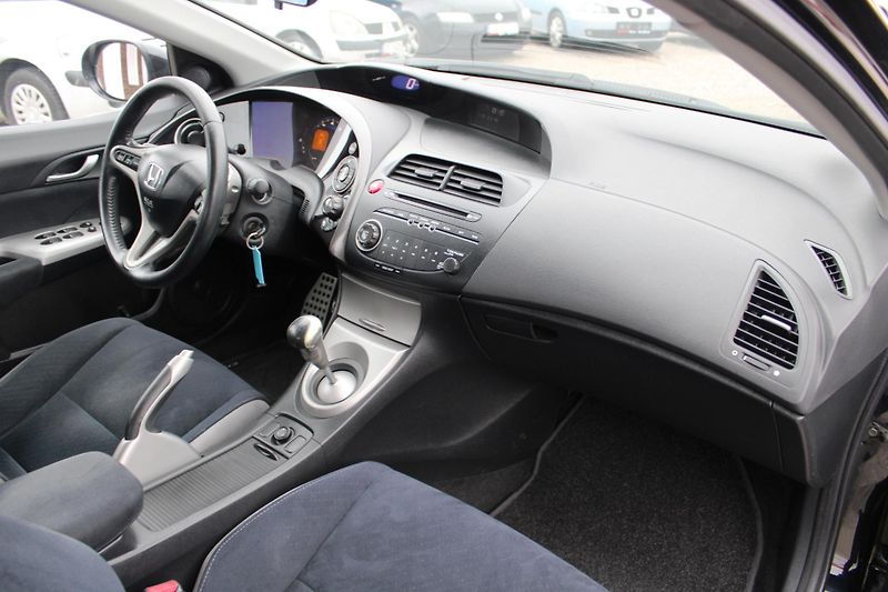 Honda Civic (2007) 1,4i KLIMA EL.OKNA ALUKOLA - fotka 14 z 15
