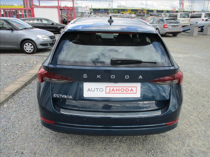Škoda Octavia 2,0 TDI, Style,DSG,NAVI,CZ - fotka 6 z 45