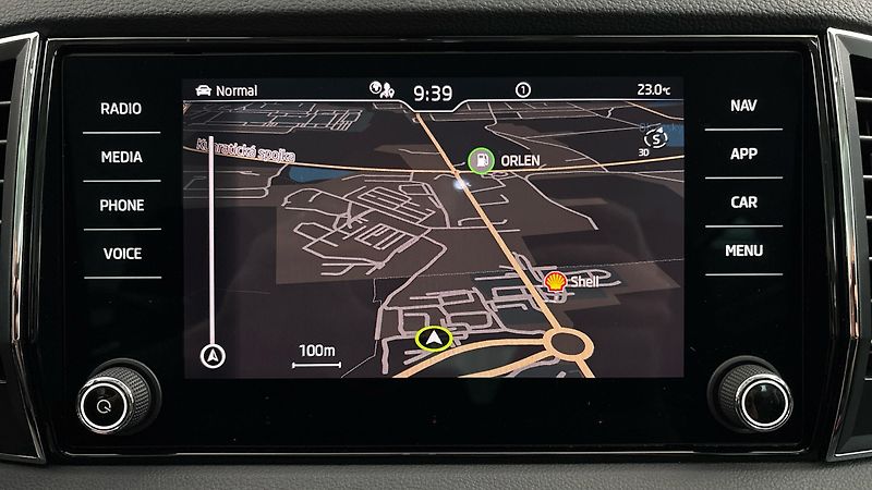 Škoda Karoq 2.0 TDI DSG 4x4 Style - fotka 28 z 29