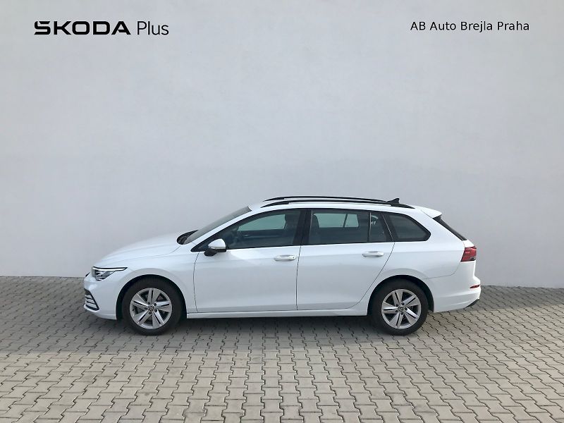 Volkswagen Golf (2022) VARIANT LIFE 1,0 TSI 6G - fotka 3 z 29
