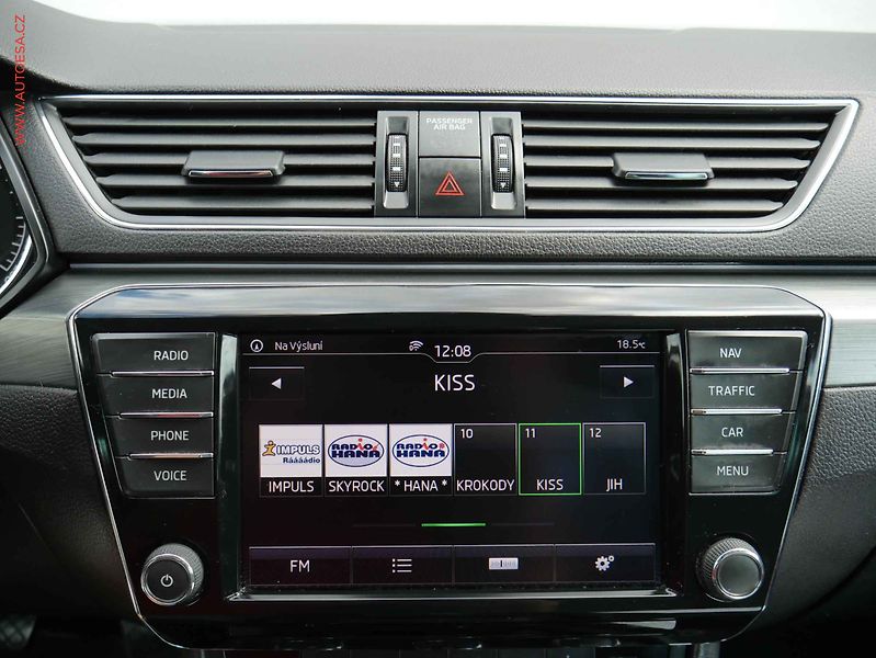Škoda Superb (2015) 1.6TDi, 1.maj, AC, bixen - fotka 17 z 22