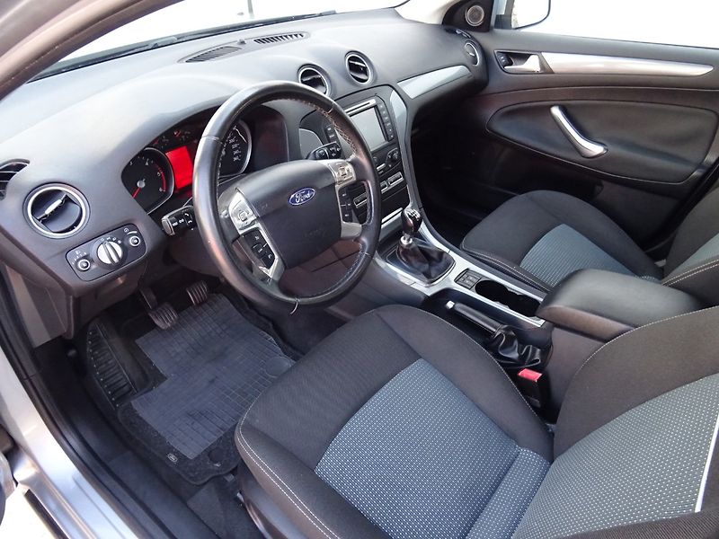 Ford Mondeo (2012) 1.6TDCi,85kW,tažne,klima - fotka 7 z 20
