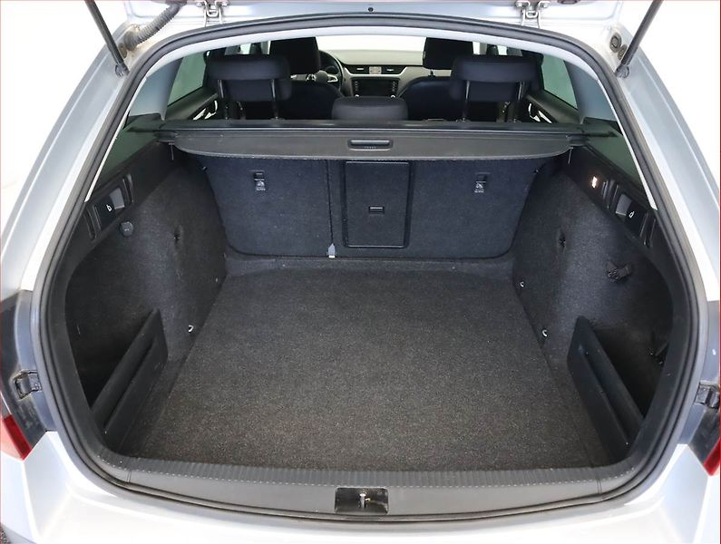 Škoda Octavia (2017) 2.0 TDI, Navi, Tempomat - fotka 13 z 18