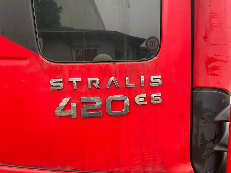 Iveco Stralis (2016) 420, Euro 6, 6x2 - fotka 11 z 20