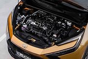 Prozatím může C-HR pohánět dvojice hybridních motorů.
