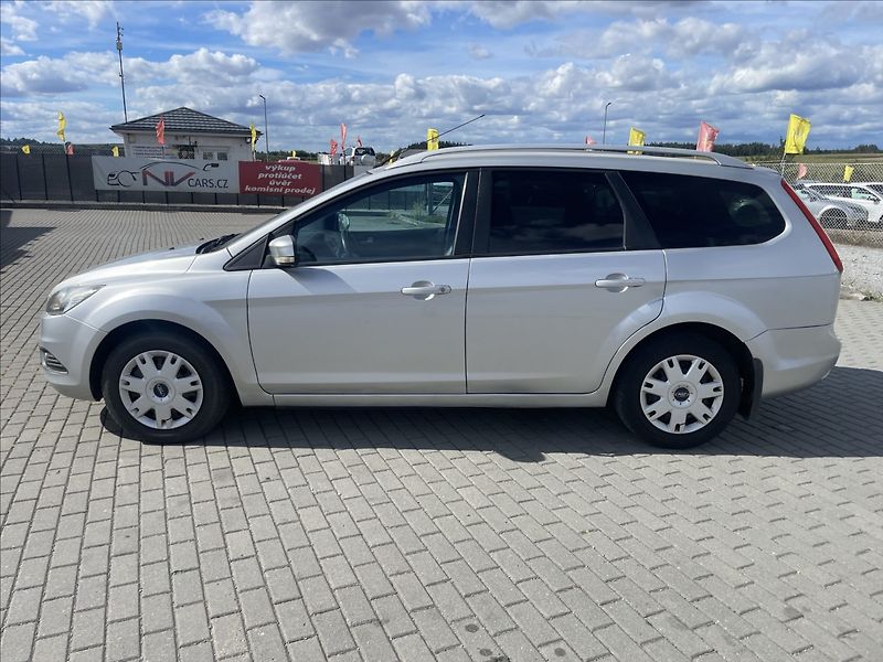 Ford Focus 1,8 i 16V 92kw LPG Titanium - fotka 2 z 29