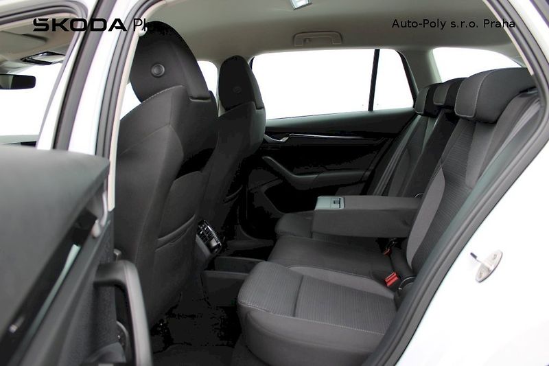 Škoda Octavia (2024) Combi Selection 1,5 TSI 110kW - fotka 23 z 25