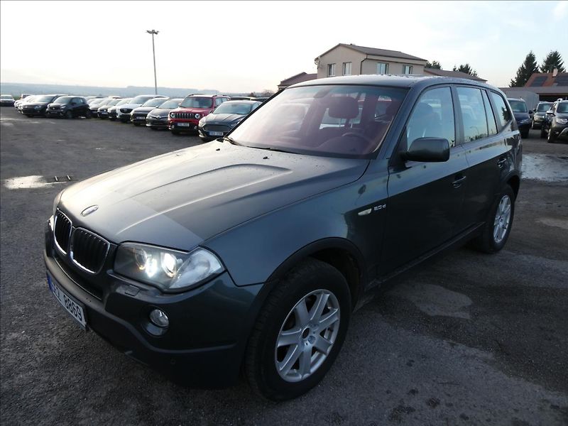 BMW X3 2,0 d xDrive 130kW,automat,TZ - fotka 3 z 38