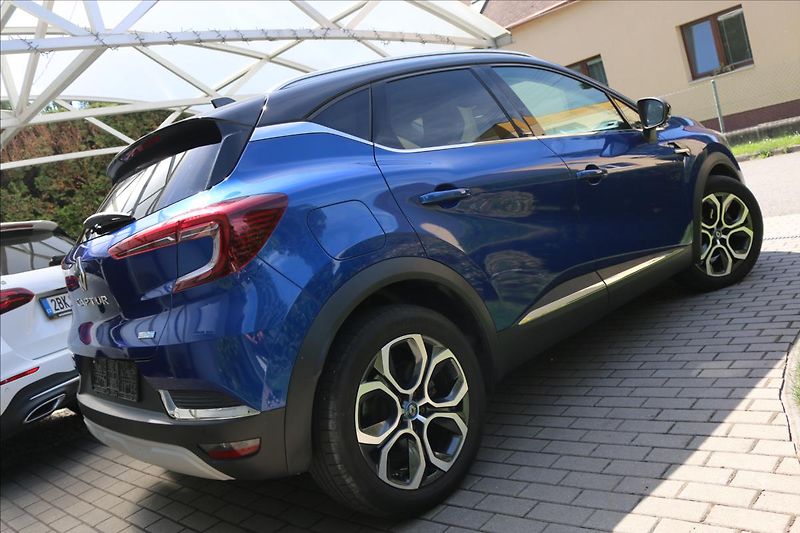 Renault Captur (2020) 1,6 Intens E-TECH Plug-in - fotka 7 z 71