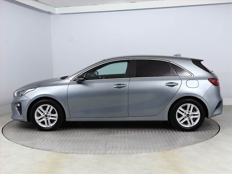 Kia Ceed (2019) Gold 1.4 T-GDI, Automat - fotka 3 z 18