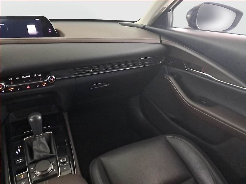 Mazda CX-30 (2021) Skyactiv-G 2.0 - fotka 8 z 21