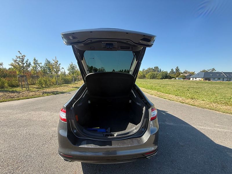 Ford Mondeo 2,0 Tdci Liftback Automat - fotka 17 z 17