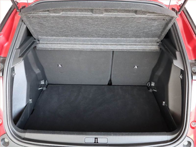 Peugeot 2008 (2021) 1.2 PureTech, Automat - fotka 14 z 24