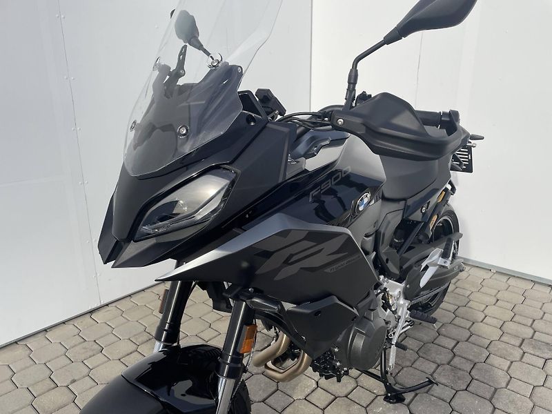 BMW (2026) F 900 XR - fotka 8 z 11