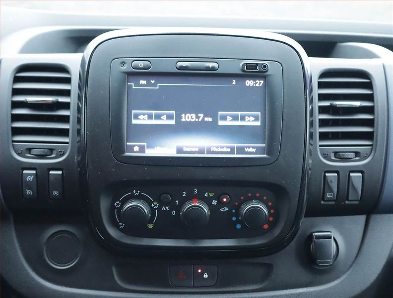 Opel Vivaro (2019) 1.6 BiCDTI - fotka 10 z 16
