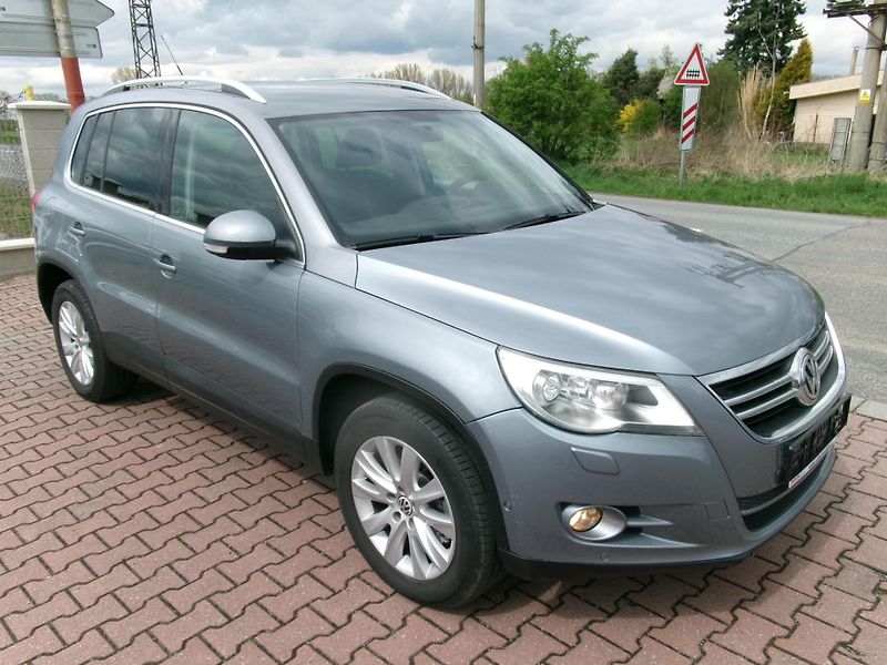 Volkswagen Tiguan (2010) 2,0TDI DSG AC 4x4 TEMP TAŽNÉ - fotka 11 z 31