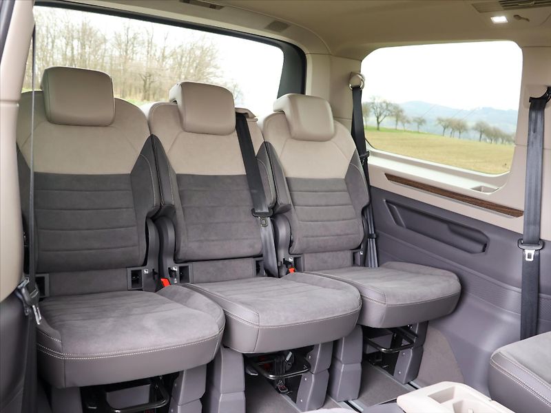 Volkswagen Multivan 2,0 TDI DSG Long Style 7-Míst - fotka 17 z 43