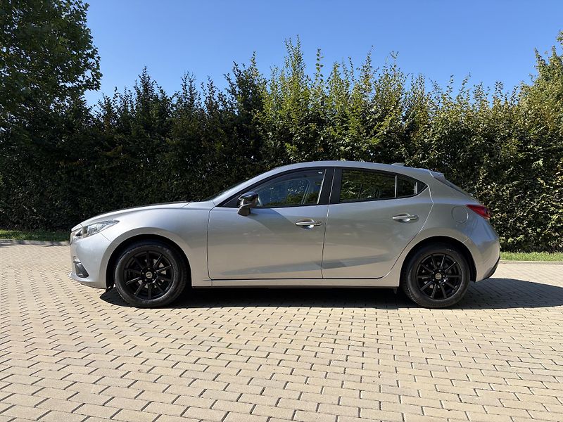 Mazda 3 1.5 Prime-Line - fotka 5 z 29