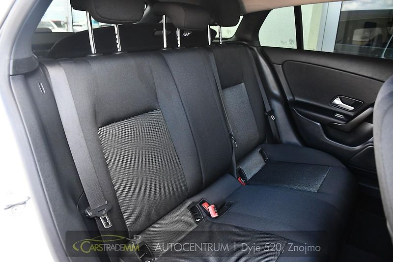 Mercedes-Benz CLA 200d LED A/T NAVI KAMERA - fotka 17 z 54