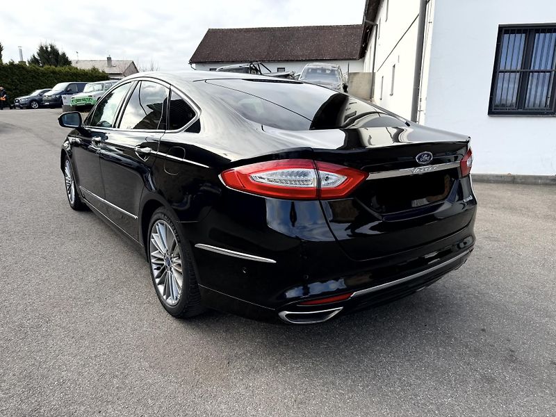 Ford Mondeo Vignale 2.0l hybrid 103 kW - fotka 8 z 21