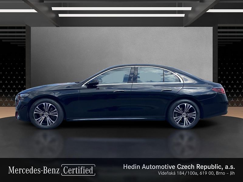 Mercedes-Benz Třídy E E 220 d 4M Avantgarde - fotka 2 z 26