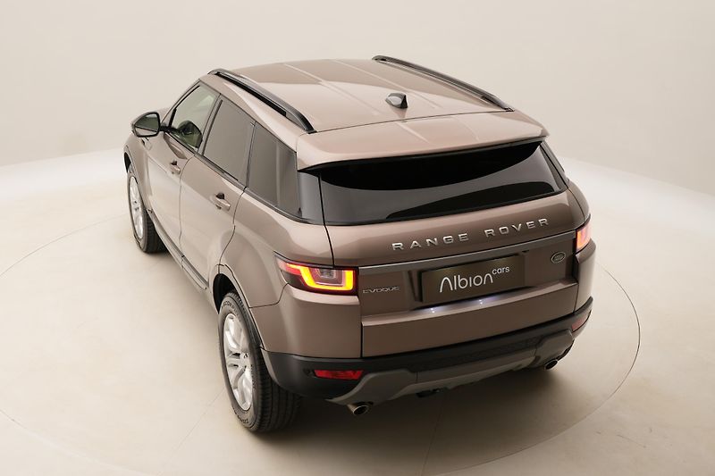 Land Rover Range Rover Evoque Si4 HSE AWD AUT CZ REZERVACE - fotka 17 z 38