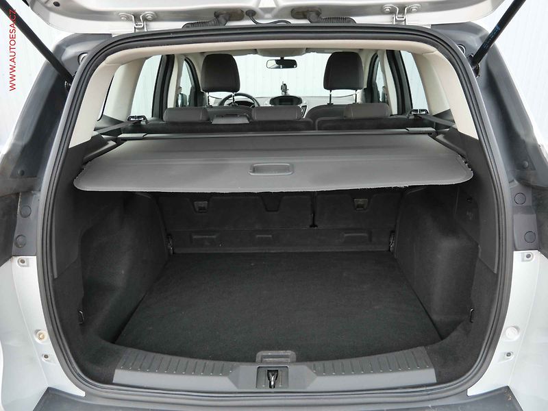 Ford Kuga (2013) 2.0 TDCi, AC, tempo - fotka 7 z 19