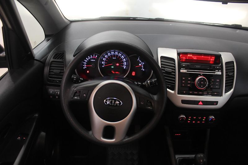 Kia Venga (2016) 1.4 66kW Klima ČR - fotka 28 z 30