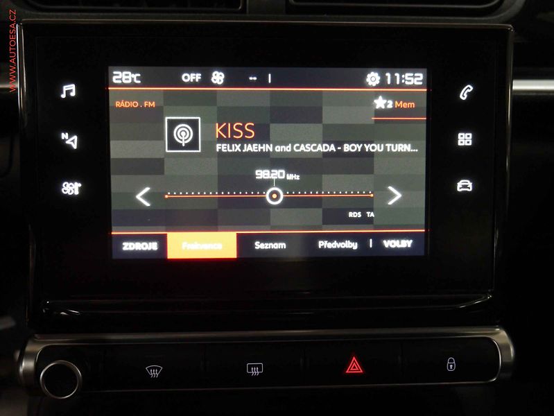 Citroën C3 (2017) 1.2PT, ČR, AC, temp - fotka 15 z 17