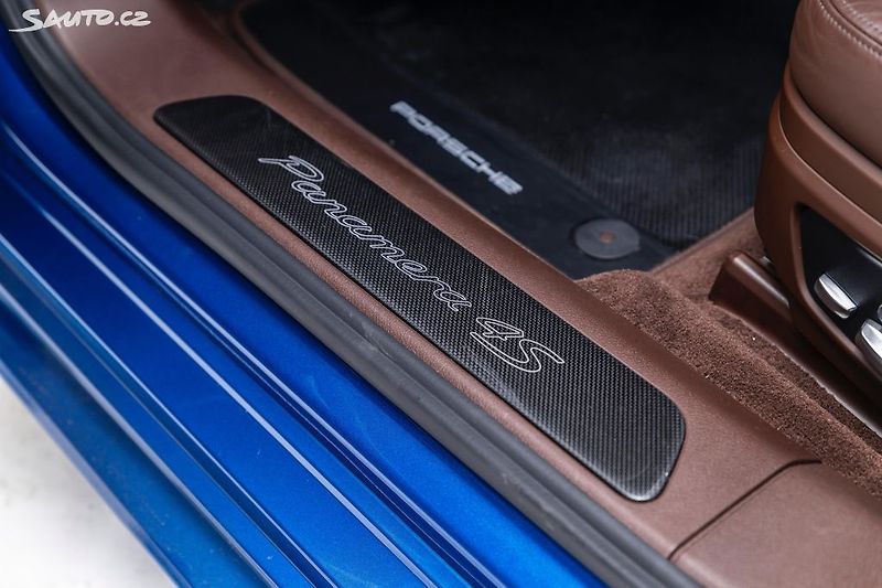 Porsche Panamera 4S Diesel*Záruka*plná výbava - fotka 31 z 50