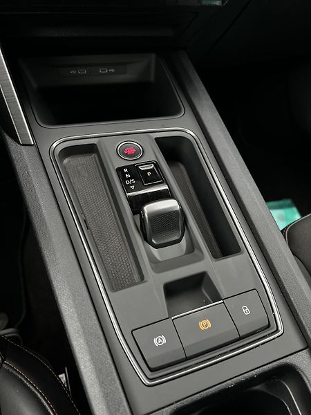 Cupra Leon ST 2.0TDI 110kW DSG 1.Maj DPH - fotka 13 z 25