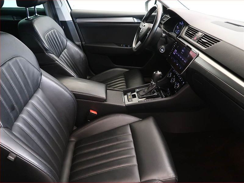 Škoda Superb (2019) 2.0 TDI, Automat, Kůže, Navi - fotka 9 z 19