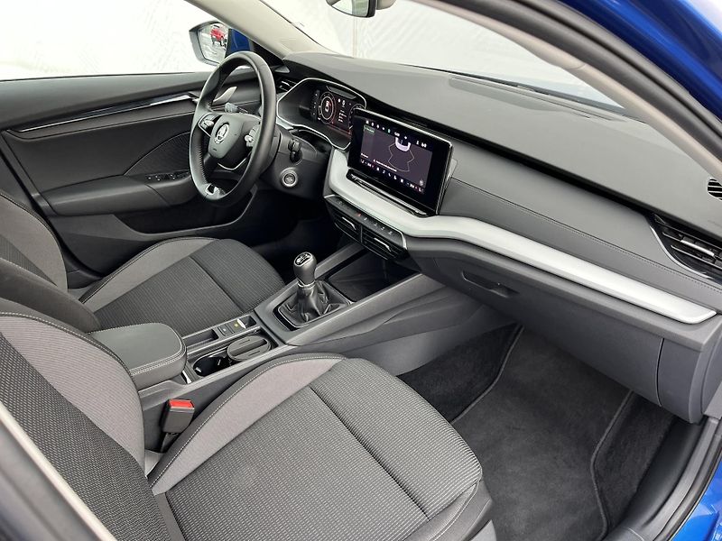 Škoda Octavia 2.0TDi 85kW Selection - fotka 13 z 23