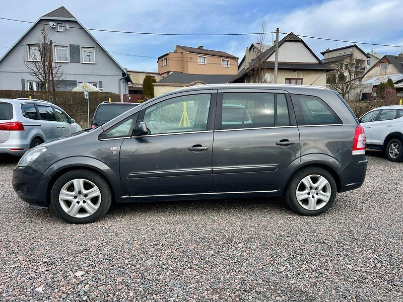 Opel Zafira (2010) 1.8i 103 kW 7 míst,Klima,Stav - fotka 8 z 19