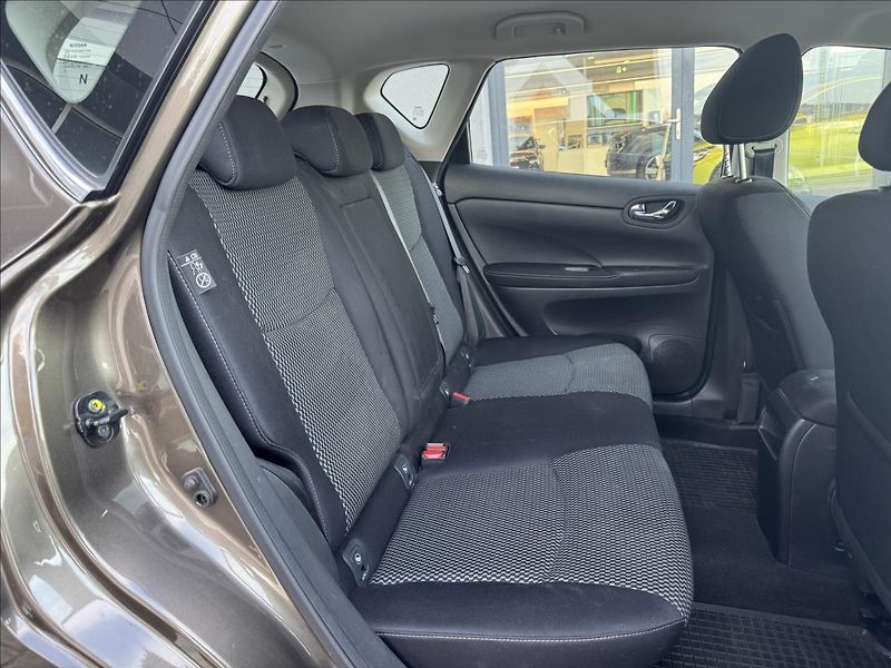 Nissan Pulsar 1,2 DIG-T Acenta - fotka 11 z 16