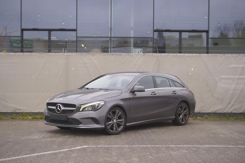 Mercedes-Benz CLA (2017) 200 2,2D SHOOTINGBRAKE AUT. - fotka 2 z 24
