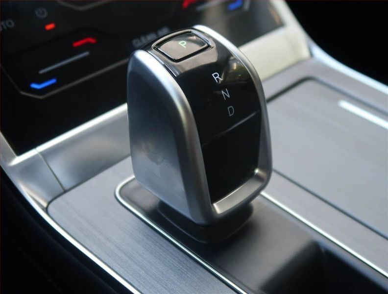 Chery Tiggo 4 HEV (2026) 1.5 Hybrid, UNIQUE - fotka 12 z 18