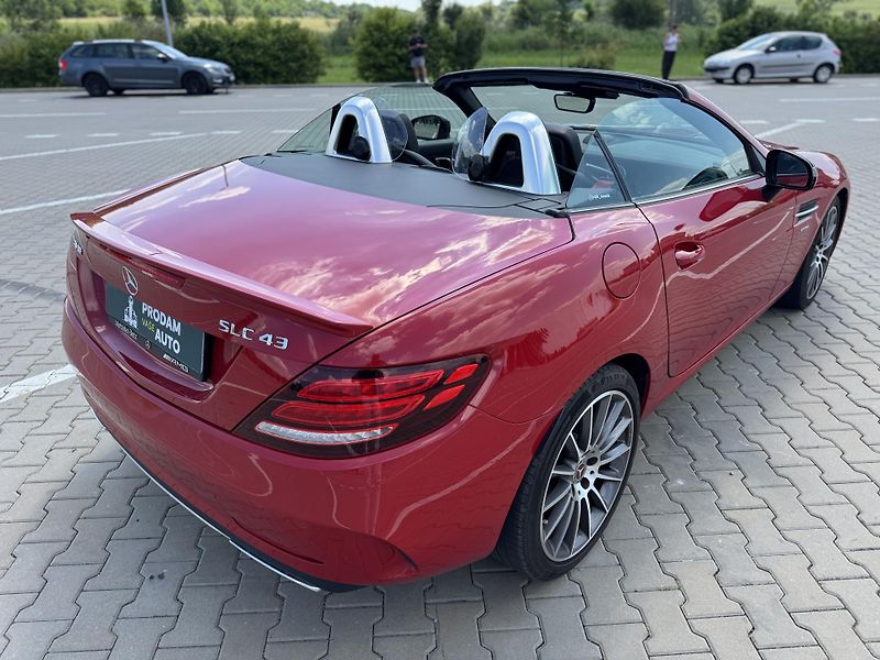 Mercedes-Benz SLC AMG 43 - fotka 8 z 43