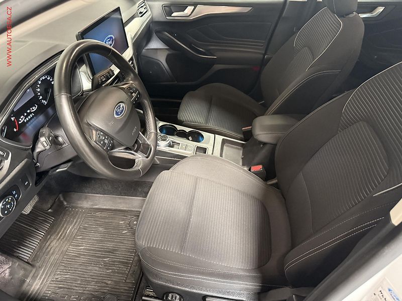 Ford Focus (2022) 1.5TDCi, 1.maj,ČR, Titanium - fotka 11 z 19