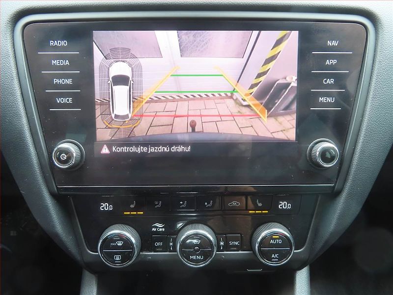 Škoda Octavia (2019) 2.0 TDI, Automat, Navi - fotka 17 z 19