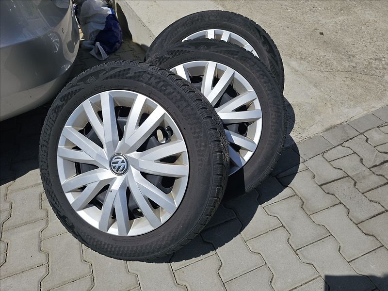 Volkswagen Golf 1,4TSi 110KW DSG Highline - fotka 48 z 50