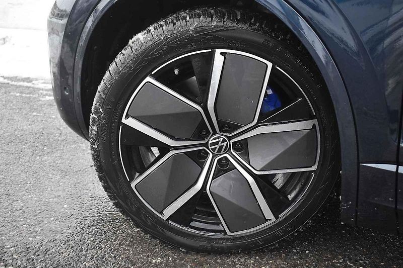 Touareg přímo touží po jízdě v obtížných podmínkách