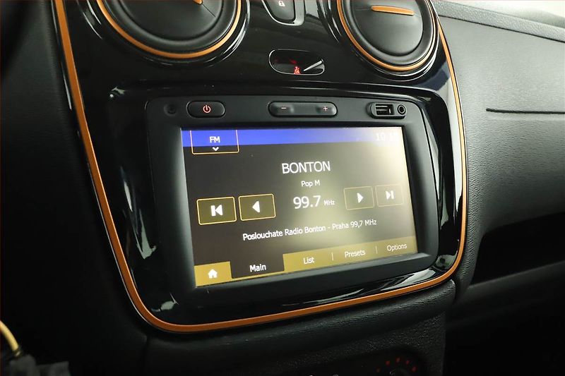 Dacia Dokker (2017) Stepway 1.6 SCe, 5Míst - fotka 10 z 15