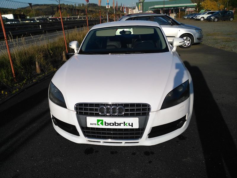 Audi TT 2,0 TFSI /147 kW/ - fotka 25 z 27