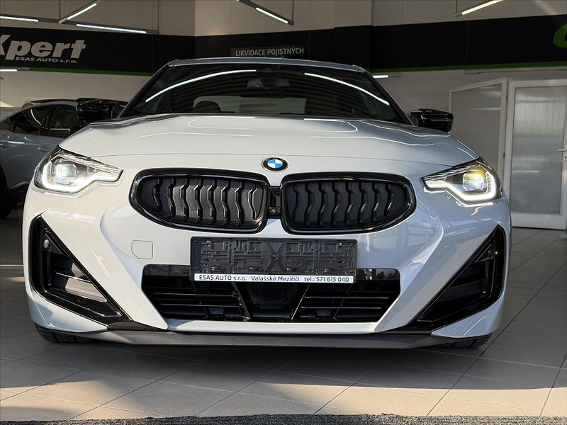 BMW Řada 2 3,0   M240i X-Drive - fotka 17 z 30